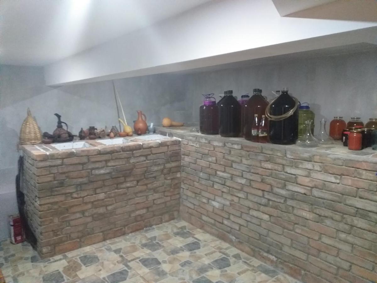 Hill-Fort 库塔伊西 外观 照片